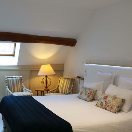 Bed and Breakfast Au Coeur De Nuits Exterior foto