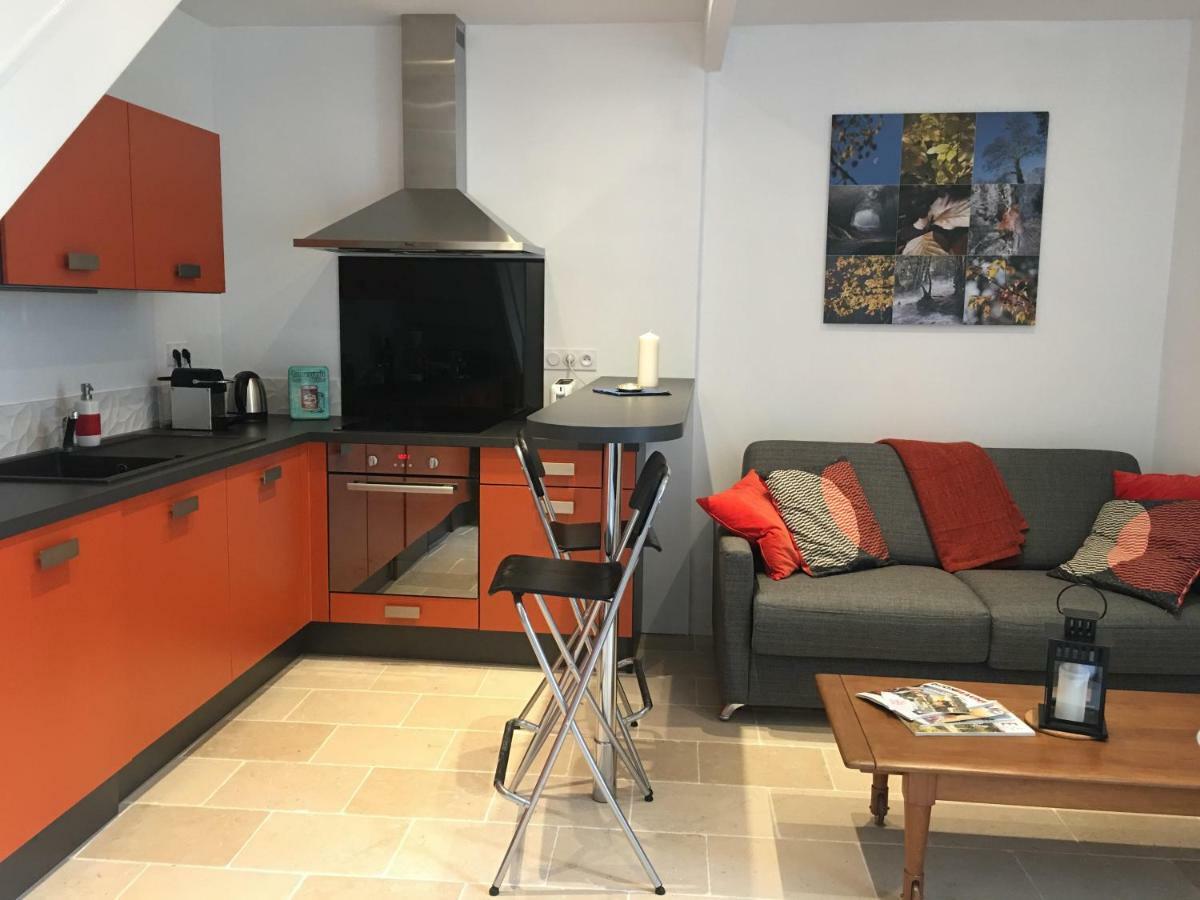 Bed and Breakfast Au Coeur De Nuits Exterior foto