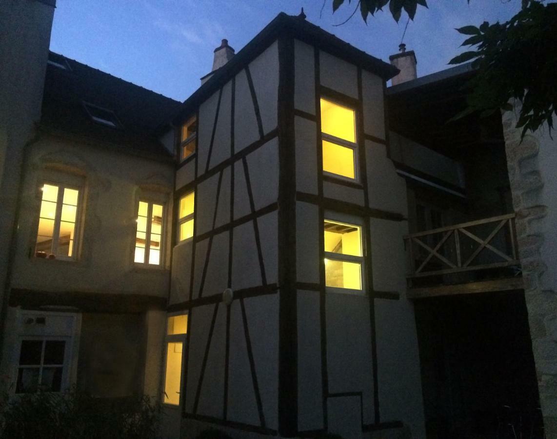 Bed and Breakfast Au Coeur De Nuits Exterior foto