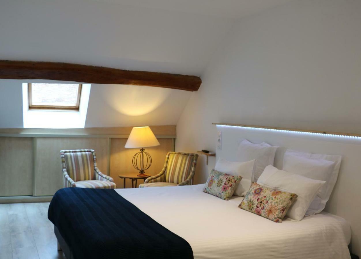 Bed and Breakfast Au Coeur De Nuits Exterior foto